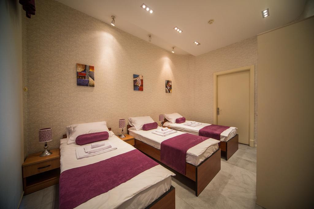 Hostel Inn Hotel&Hostel Baku Ngoại thất bức ảnh