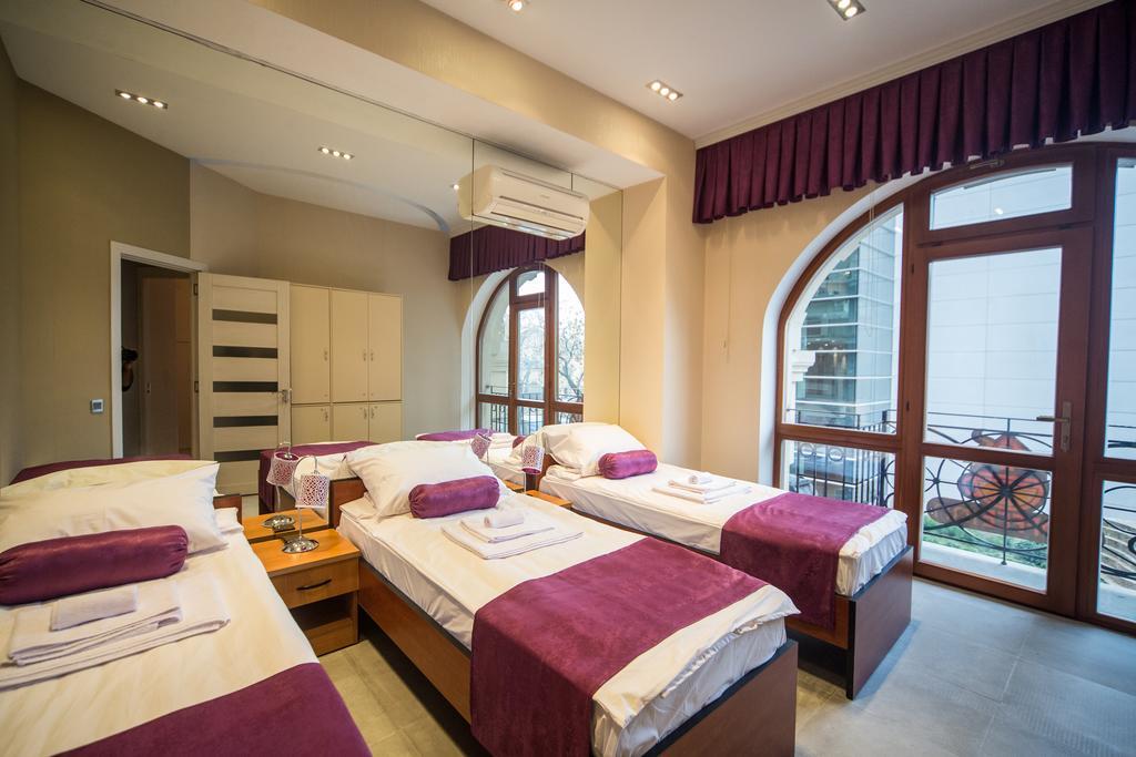 Hostel Inn Hotel&Hostel Baku Ngoại thất bức ảnh