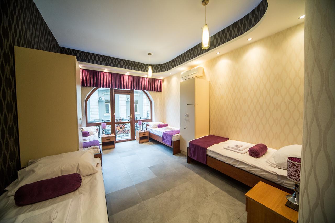 Hostel Inn Hotel&Hostel Baku Ngoại thất bức ảnh