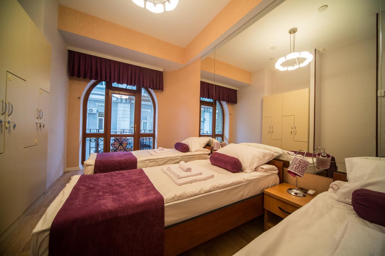 Hostel Inn Hotel&Hostel Baku Ngoại thất bức ảnh