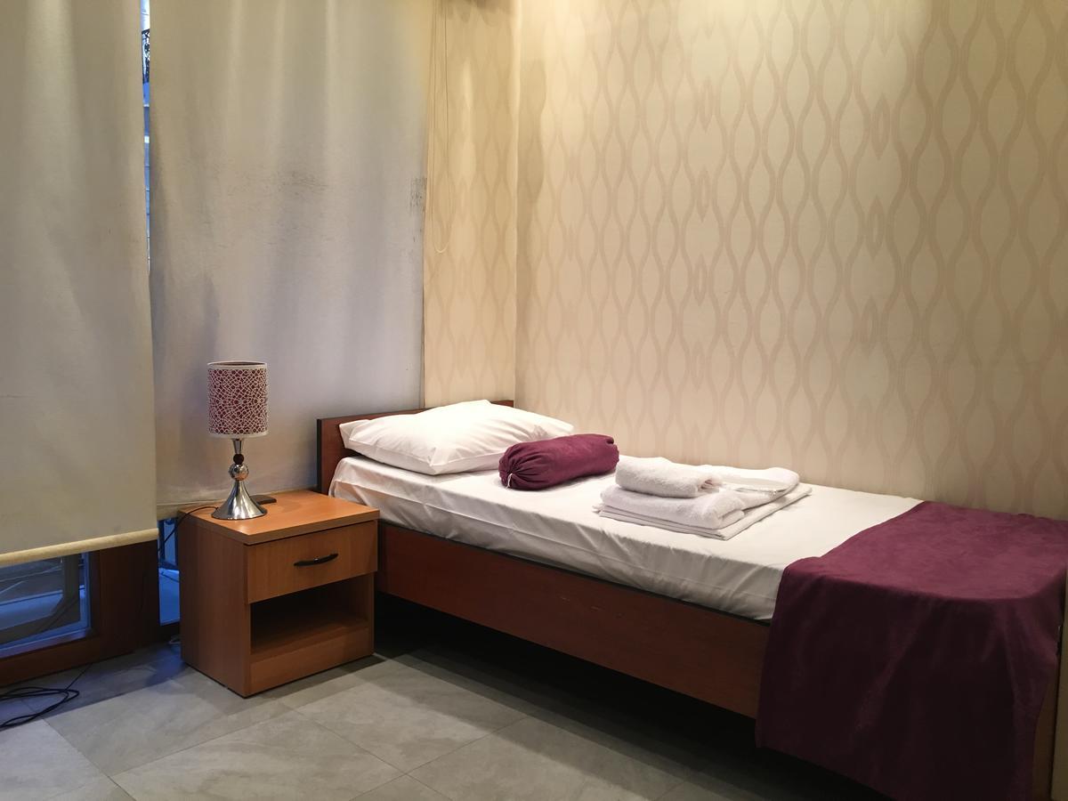 Hostel Inn Hotel&Hostel Baku Ngoại thất bức ảnh