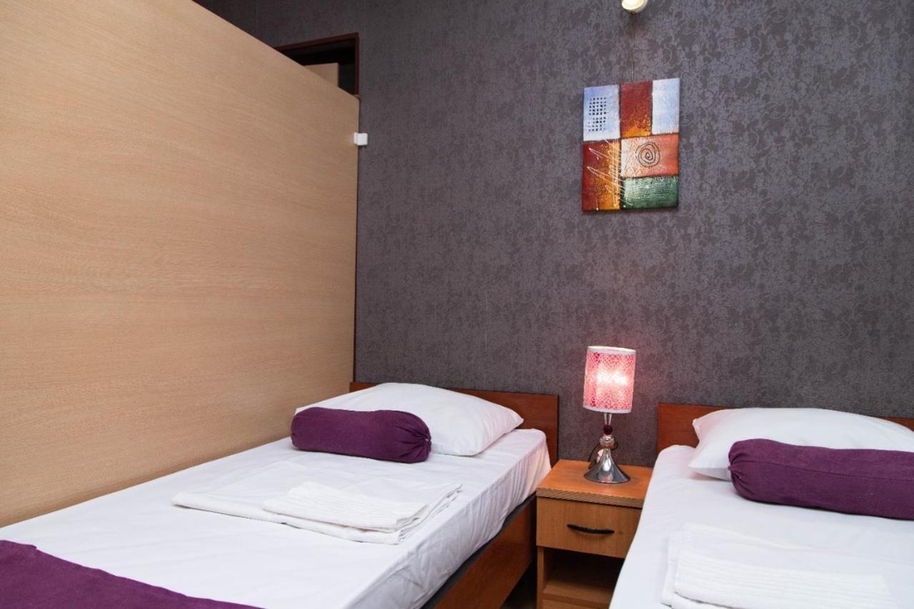 Hostel Inn Hotel&Hostel Baku Ngoại thất bức ảnh